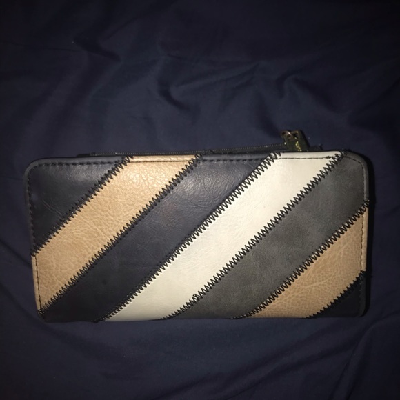 Steve Madden wallet - Picture 4 of 4